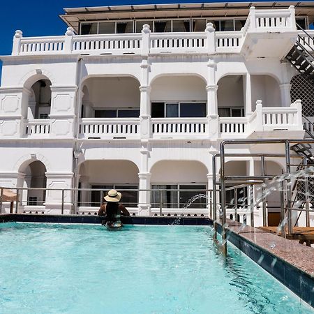 Sentrim Castle Royal Hotel Mombasa Exterior photo