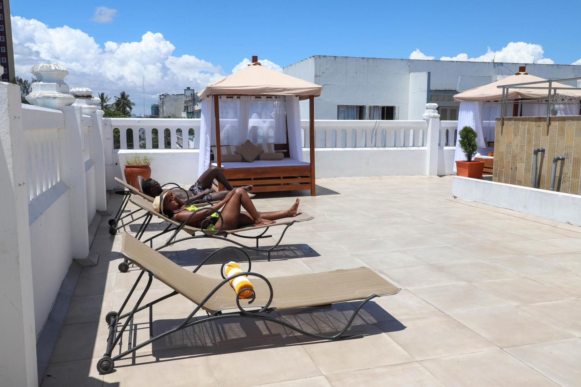 Sentrim Castle Royal Hotel Mombasa Exterior photo